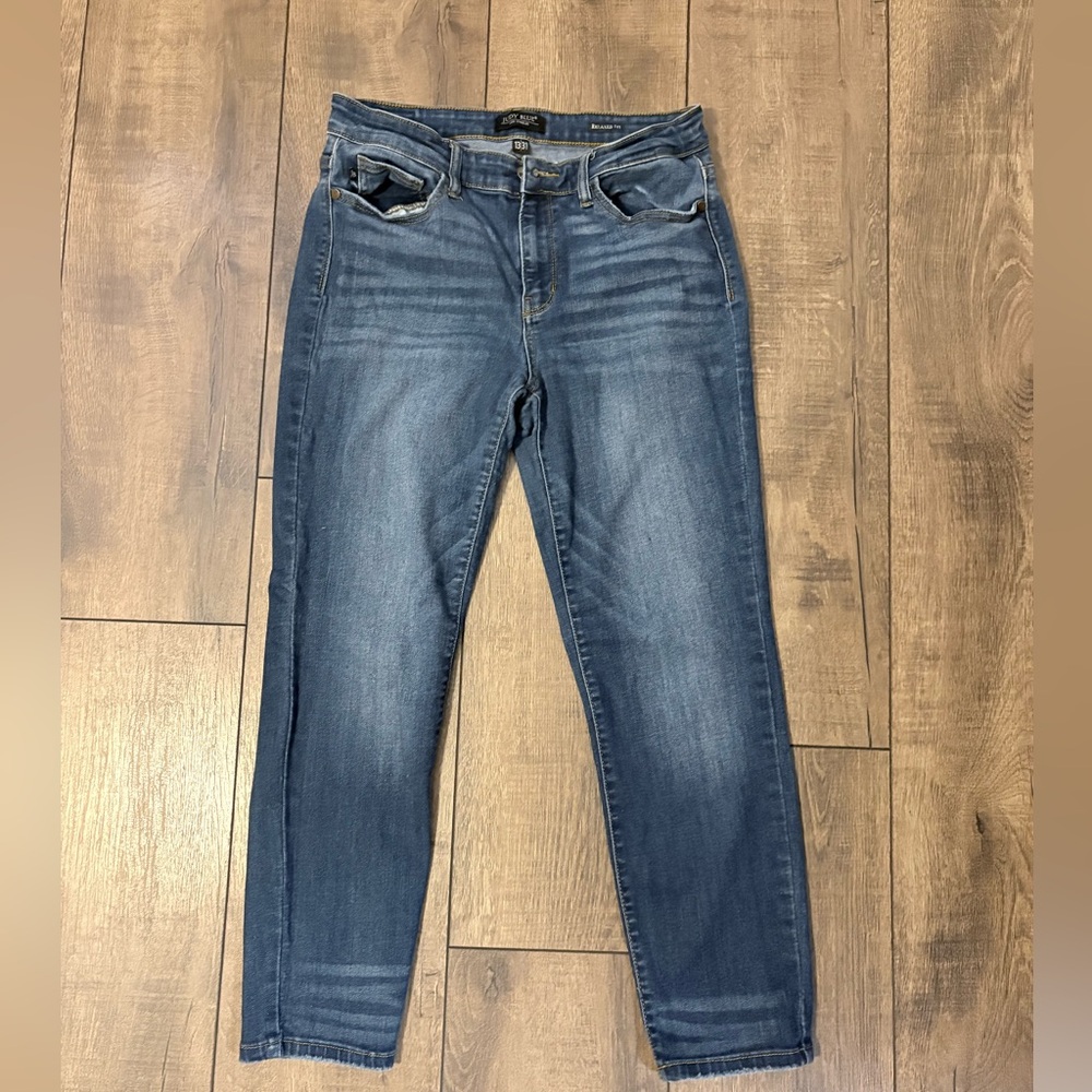Judy Blue Adelene Mid Rise Girlfriend Jeans